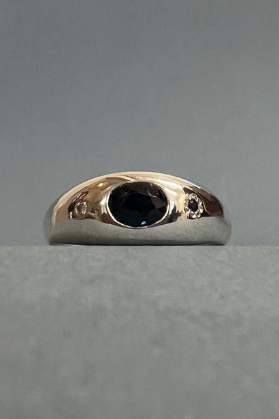 Squashed blimp ring with sapphires and diamond - Silver