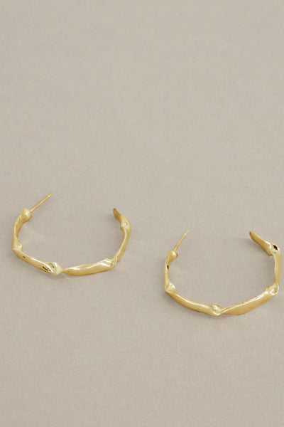 Large Twist Hoops - Gold